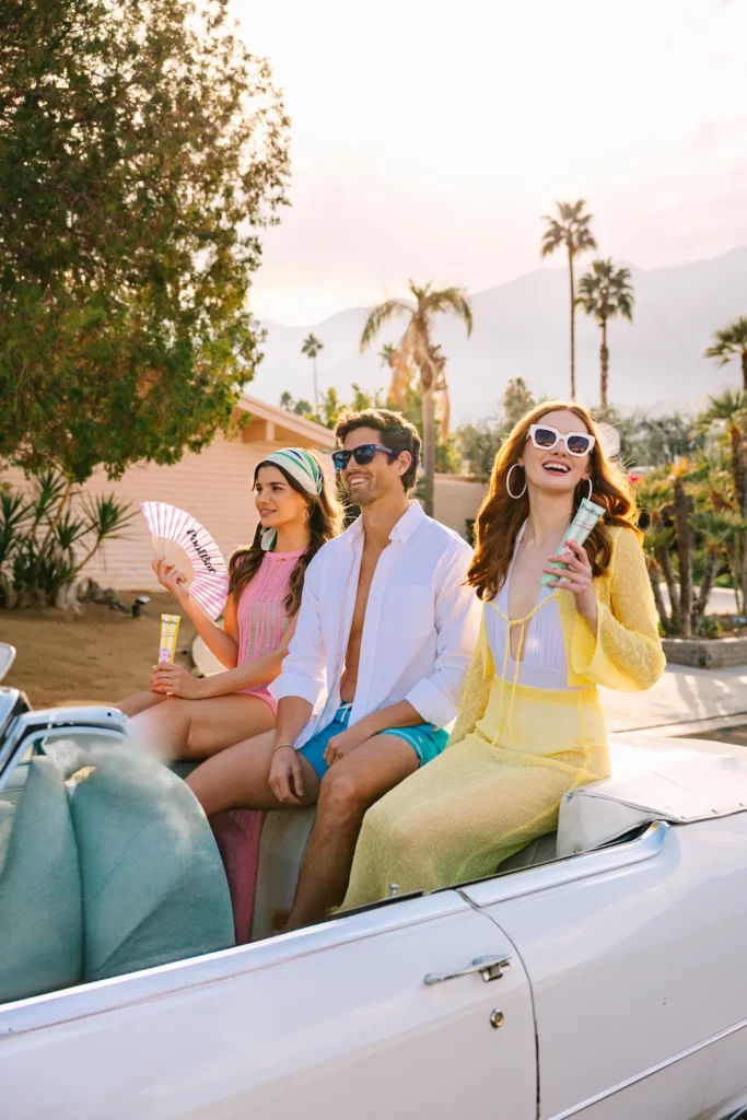 when are uv rays strongest during the day, friends in the sun on the back of a convertible